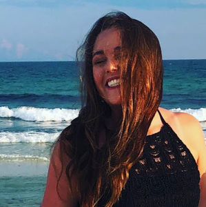 Meet your Posher, Ivy